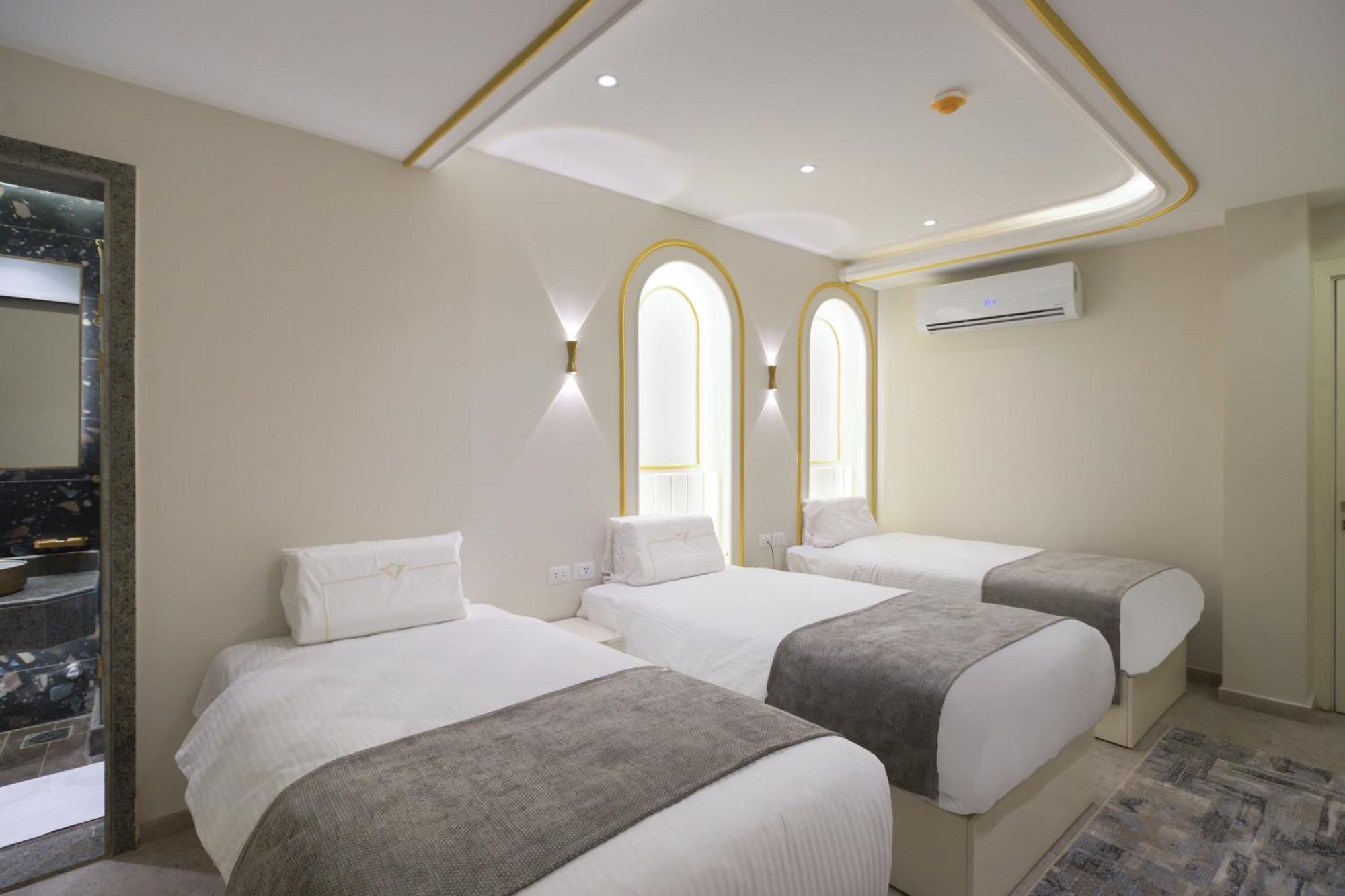 Pyramids Plateau Hotel Kafrat al Jabal Luaran gambar